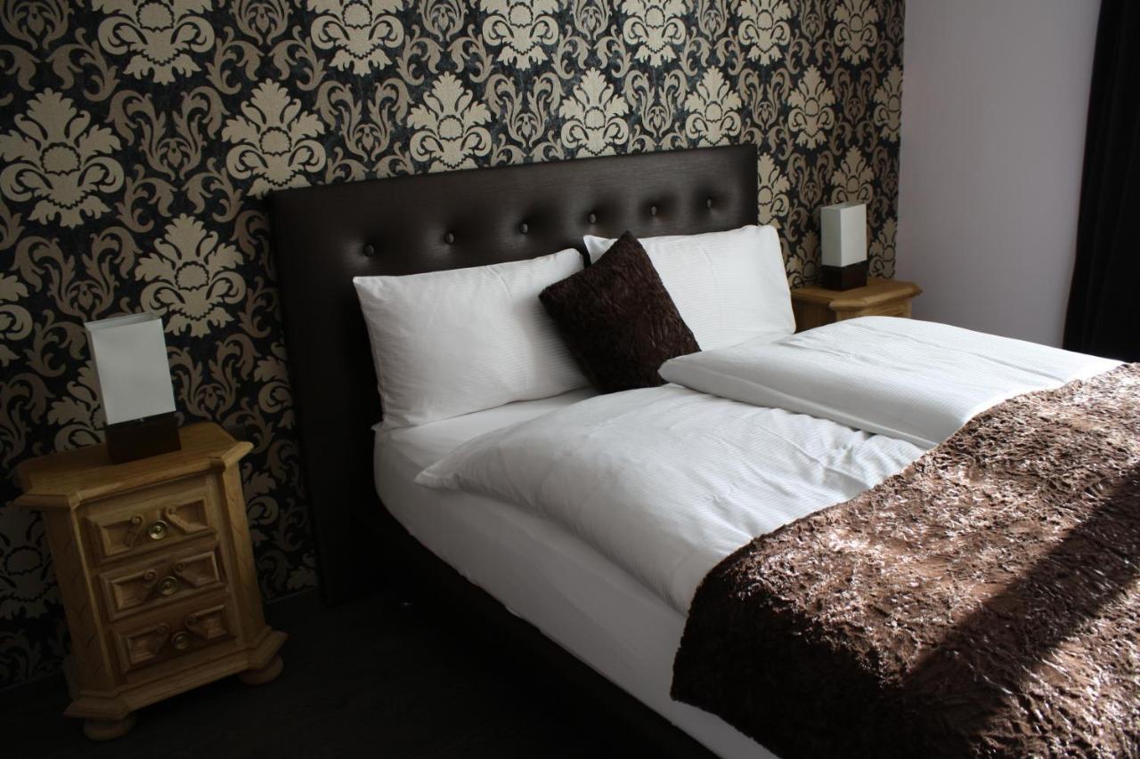Hotel De La Gare Monthey Dış mekan fotoğraf